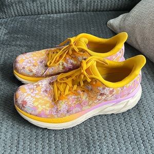 Hoka x Free People Clifton 8 Golden Coast Floral Size 10